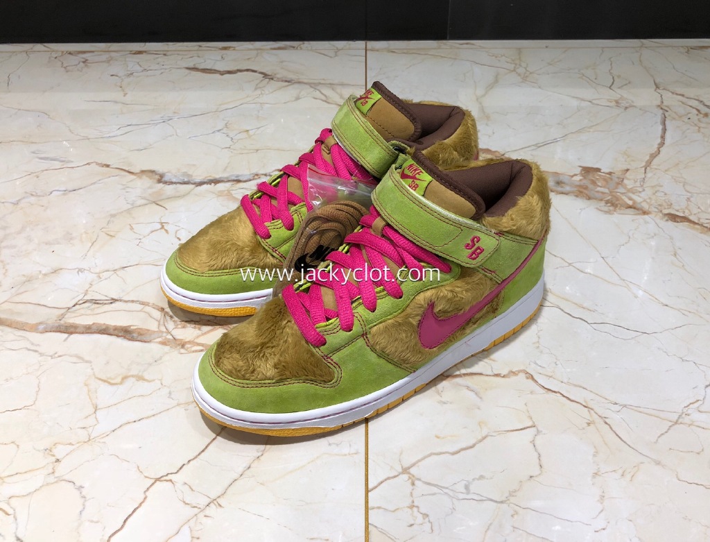 nike dunk mama bear